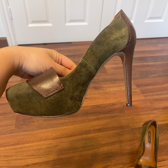 Brand new never worn Nine West heels - Picture 1 of 3